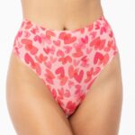 Kelnaitės Julimex Love Vibes Simple String Maxi S-2XL