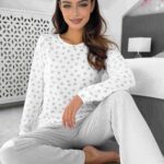 Moteriška medvilninė pižama su širdelėmis – „Love long“ pilka